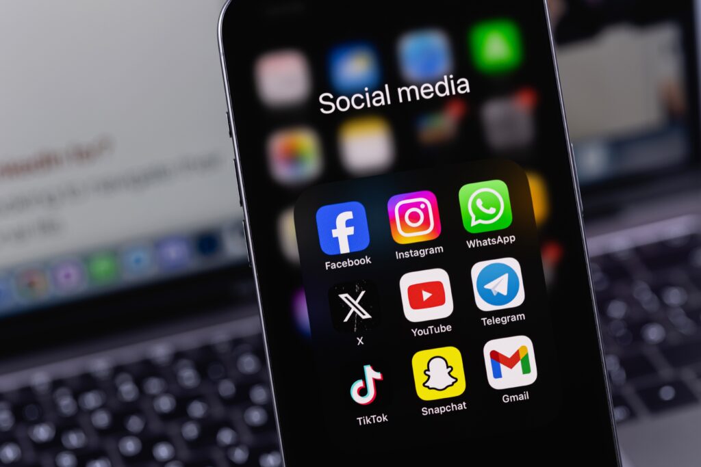 how to lock apps on android