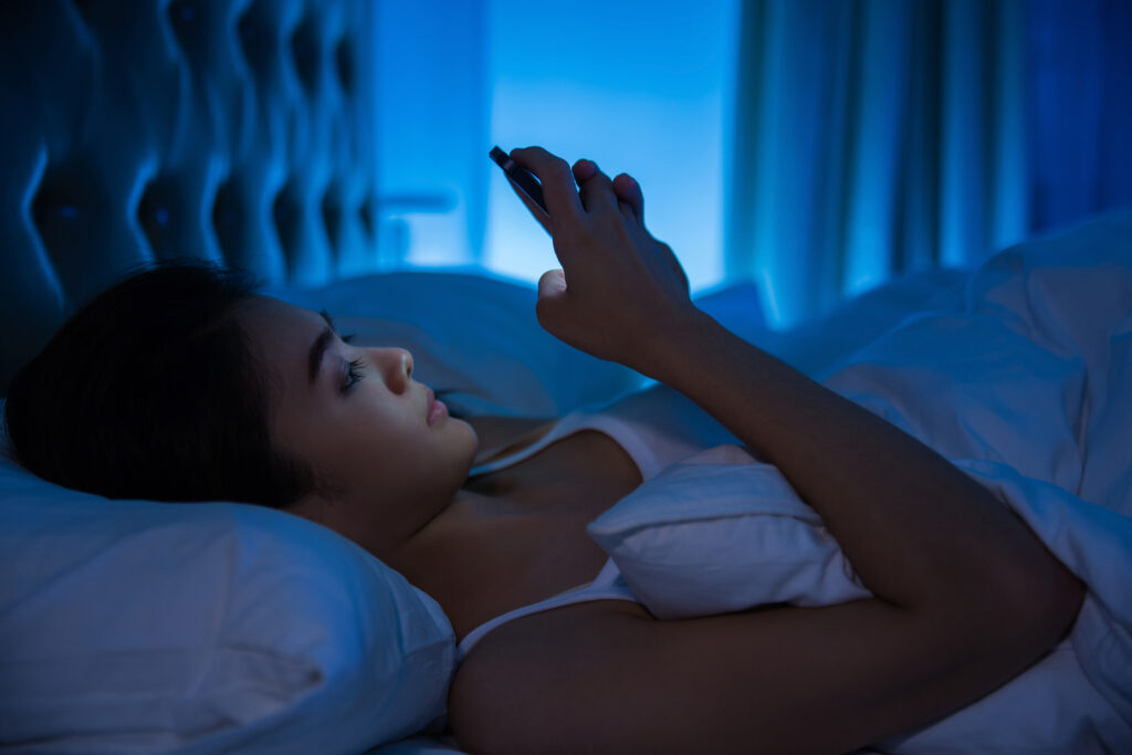 signs she's cheating